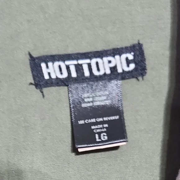 Hot Topic Jacket Sz L Green Camouflage Button Pockets Cotton Distressed - Picture 3 of 8